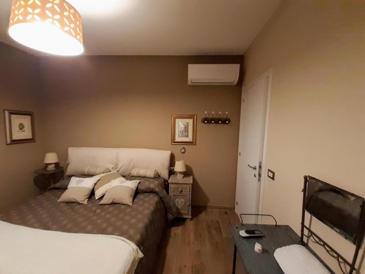 La Rosa Di Francesco Inn Valfabbrica Exteriér fotografie